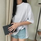 Plain Elbow Sleeve Slit Hem T-shirt