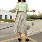 Loose-fit Short-sleeve T-shirt / Dot Ruffle Skirt