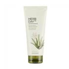 The Face Shop - Herb Day 365 Master Blending Cleansing Foam - 5 Types Aloe & Green Tea