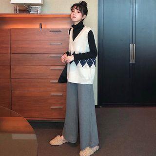 Mock-turtleneck Long-sleeve T-shirt / Argyle Print Knit Vest / Wide Leg Pants