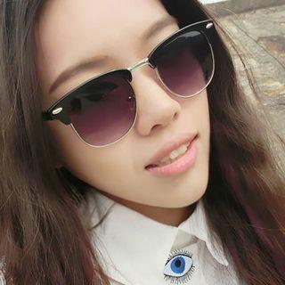 Half-frame Vintage Sunglasses
