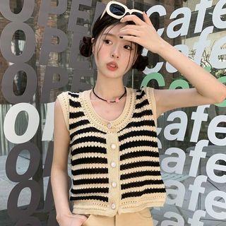 Round Neck Perforated Button-up Sweater Vest