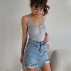 Round-hem U-neck Crop Top