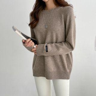 Raglan-sleeve Label-patch Knit Top