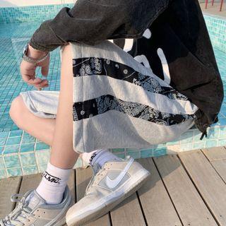 Pattern Print Straight Leg Shorts