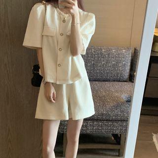 Short-sleeve Button-up Jacket / Wide Leg Shorts
