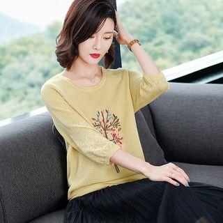 Embroidered 3/4-sleeve Knitted Top