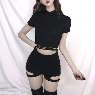 Set: Ripped Short Sleeve T-shirt + Shorts