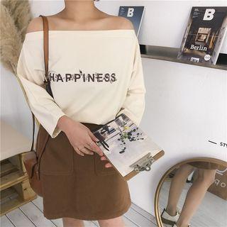 Off-shoulder Lettering 3/4-sleeve T-shirt