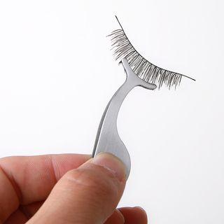 Eyelash Clip