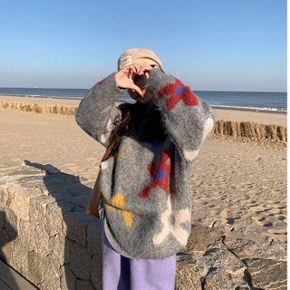 Flower Pattern Round-neck Fluffy Sweater Gray - One Size