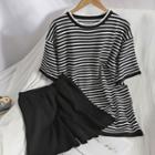 Set: Short-sleeve Striped T-shirt + Wide-leg Shorts Black - One Size