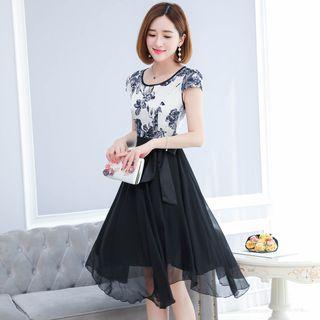 Floral Short-sleeve Panel Midi Dress