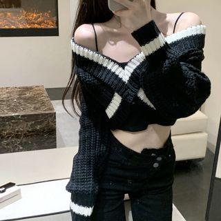 V-neck Contrast Trim Cropped Sweater / Camisole Top