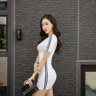 Contrast-trim Mini Bodycon Dress