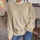 Raglan-sleeve Light Sweater