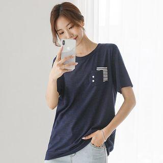 Stripe Buttoned-pocket T-shirt