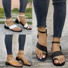 Top Loop Sandals