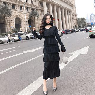 V-neck Long-sleeve Midi Tiered Dress