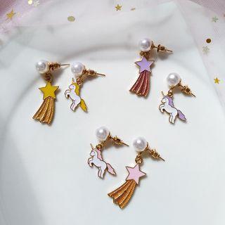 Non-matching Unicorn & Shooting Star Dangle Earring