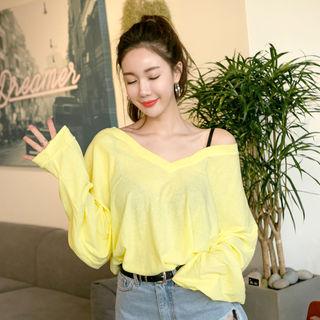 V-neck Off-shoulder Colored T-shirt