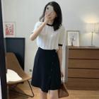 Short-sleeve Contrast Trim Top / A-line Skirt / Set