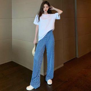 Open-back Loose T-shirt / High-waist Argyle Wide Pants