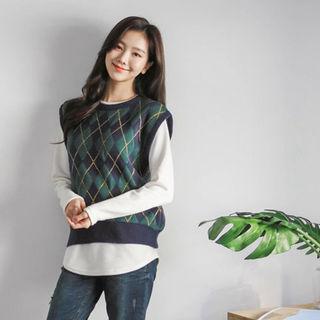 Round-neck Argyle Knit Vest