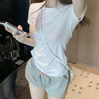 Short-sleeve T-shirt / Sweatshorts