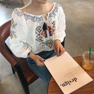 Embroidered Puff-sleeve Top