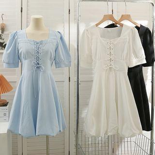 Lace Up-front Puff-sleeve Midi Dress