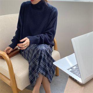 Set: V-neck Plain Sweater + Shawl