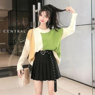 Color Block Sweater / A-line Mini Pleated Skirt / Set