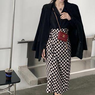 Checkerboard Midi Pencil Skirt / Plain Shirt