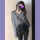 Plain V-neck Sweater / High-waist Slim-fit Jeans