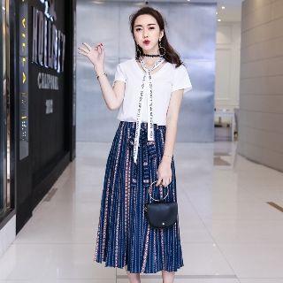 Set: Short-sleeve V-neck Paneled T-shirt + Midi Skirt