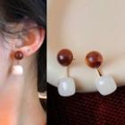 Drop Ear Stud 1315a - 1 Pair - Amber & White - One Size