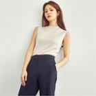 Crewneck Sleeveless Rib-knit Top