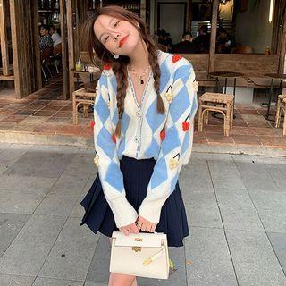 Diamond Pattern V-neck Cardigan / Pleated Mini A-line Skirt