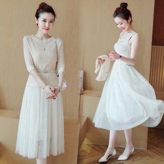 Set: Elbow-sleeve Top + Sleeveless Pleated Midi Dress