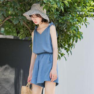Set: Sleeveless Tie-shoulder Top + Shorts