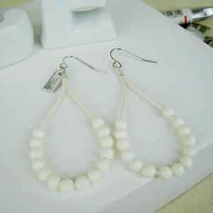 Fresh Bead Earrings(white)