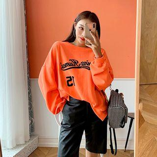Letter-printed Silt-side Oversized Pullover