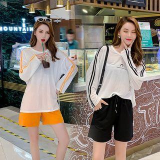 Set: Long-sleeve T-shirt + Sweatshorts