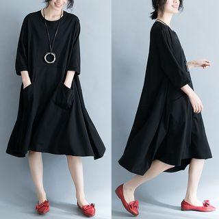 Pocketed 3/4-sleeve T-shirt Dress Black - One Size