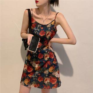 Short-sleeve Plain T-shirt / Spaghetti Strap Floral Print A-line Dress