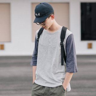 3/4-sleeve Colored Panel T-shirt