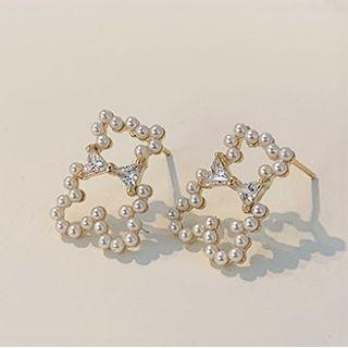 Faux Pearl Bear Earring