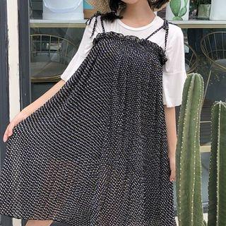 Set: Short-sleeve T-shirt + Printed Midi Suspender Skirt