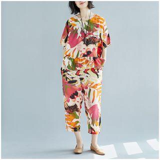 Set: Floral Print Elbow-sleeve Top + Cropped Pants